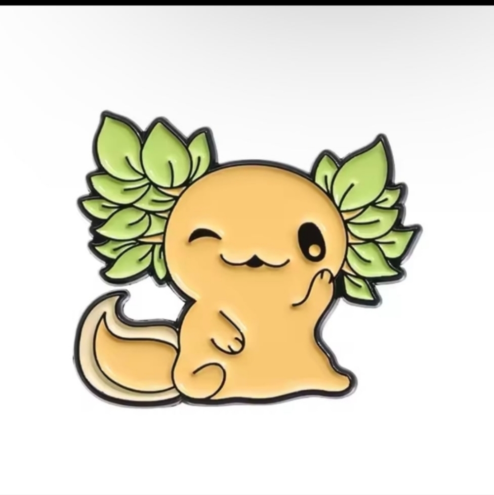 Cute Tan and Green Small Pet Figurine Axolotl Enamel Pin Women's Jewelry Accesso